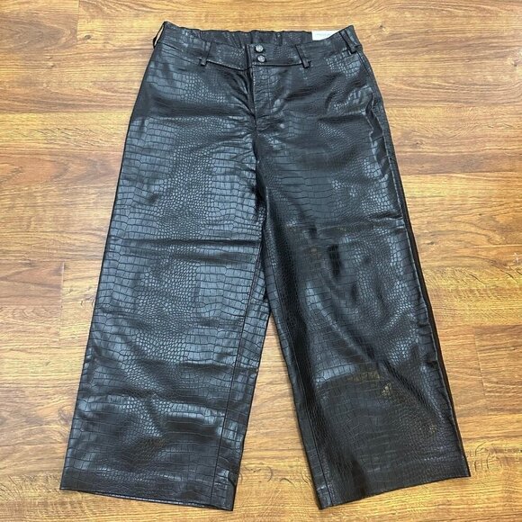 Chico's Pants - Chicos Faux Crocodile Wide Leg Crops 2.5